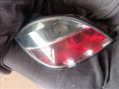 Opel Astra H hátsó lámpa 
