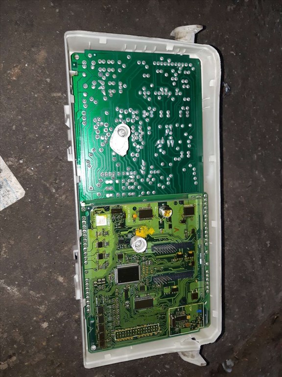 Ford Focus II Biztosítéktábla / Relé Tábla 7M5T-14A073-CE 2. kép