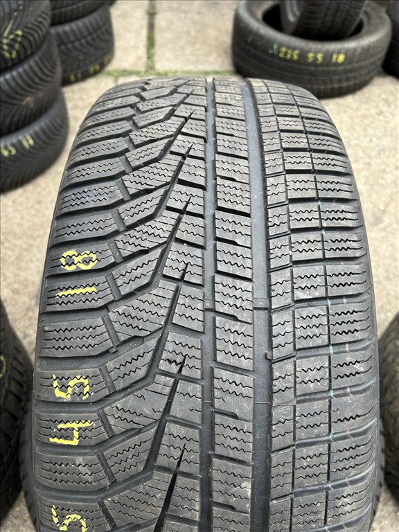 2db 225/45×18″ Hankook téli gumiabroncs. (3752457) 2. kép