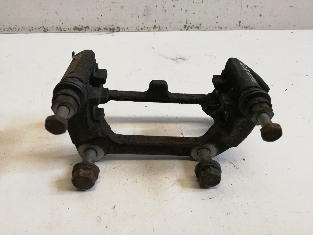 Audi A4 (8K B8) bal hátsó féknyereg tartó 1. kép