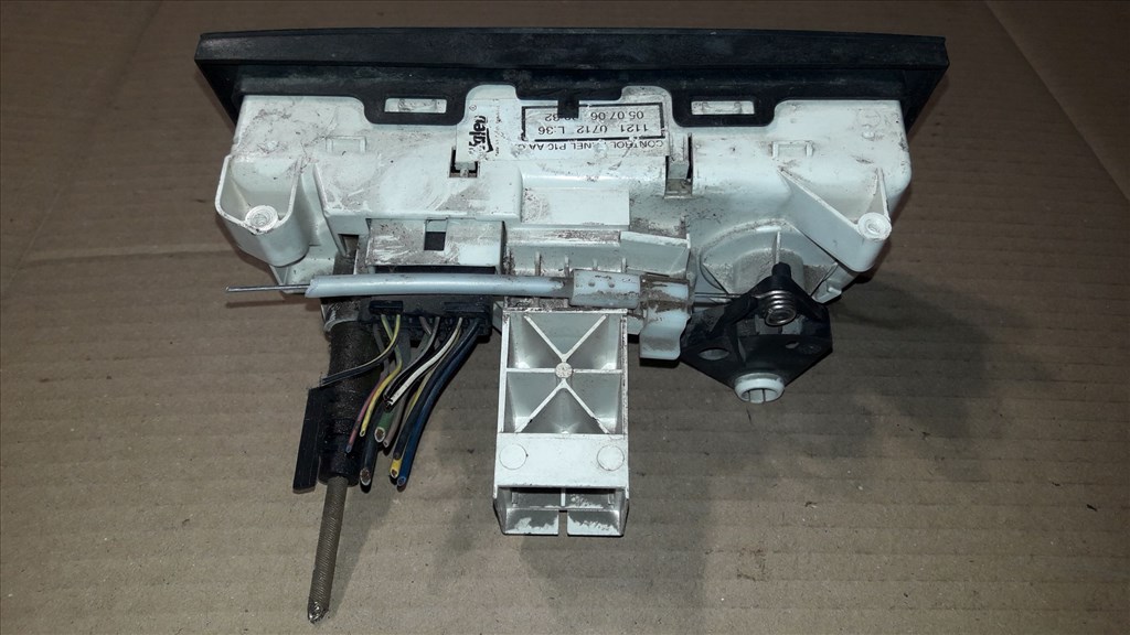 Opel Corsa C Fûtéskapcsoló 006 516 P 2. kép