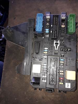 Opel Astra H Biztosítéktábla / Relé Tábla