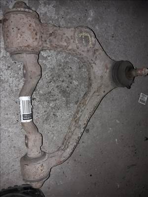 Toyota Hiace Jobb Első Felső Lengőkar