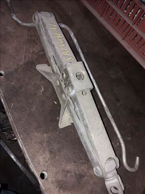 Suzuki Samurai Emelő