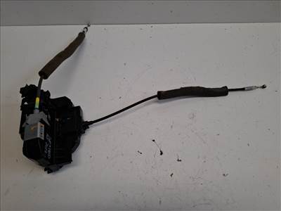 Nissan Juke (F15) jobb hátsó ajtózár