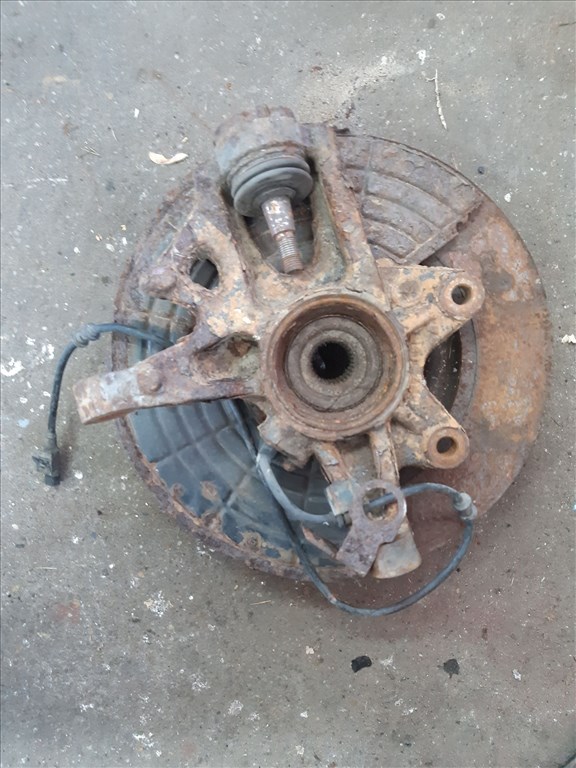 Mercedes ML 270 Jobb Elsõ Csonkállvány Kerékaggyal  ABS Jeladó 2. kép