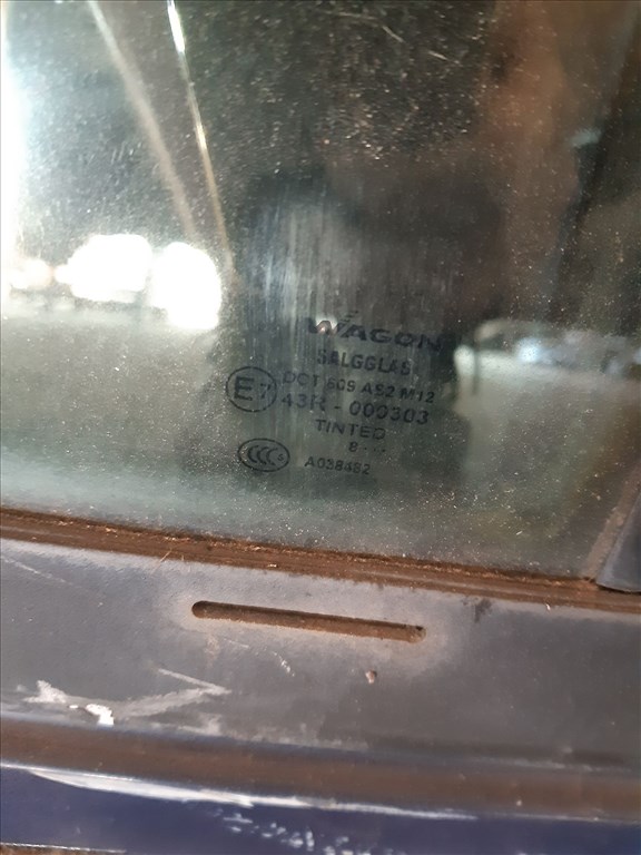 Renault Master Bal Középsõ Tolóablak Üveg 3. kép