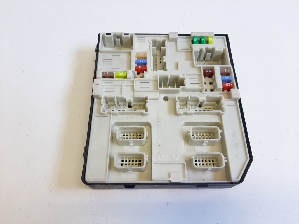 Renault Zoe  biztosítéktábla motortér 284B64259R 1. kép