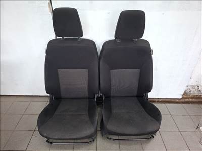 Suzuki Ignis  ülés