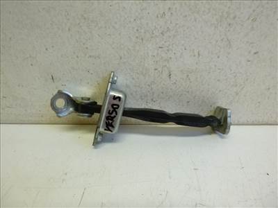 Toyota Verso-S hátsó ajtó határoló