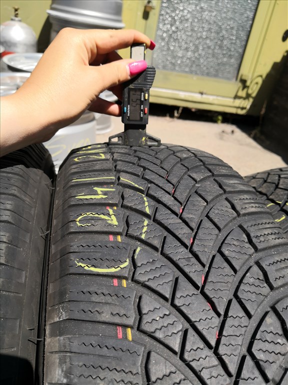 215/65 R17 Bridgestone téli gumi 30000ft a 4db/24/ 3. kép