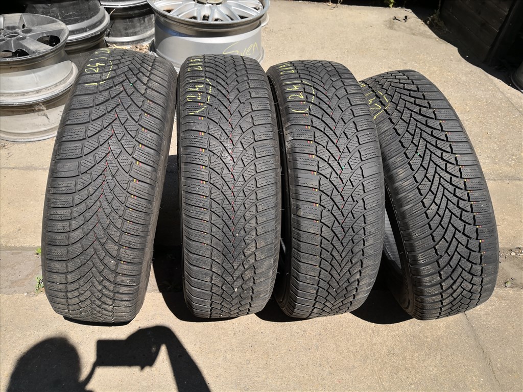 215/65 R17 Bridgestone téli gumi 30000ft a 4db/24/ 5. kép