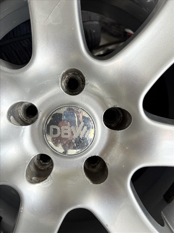  5x112 lyukosztású 17" DBV alufelni 4. kép