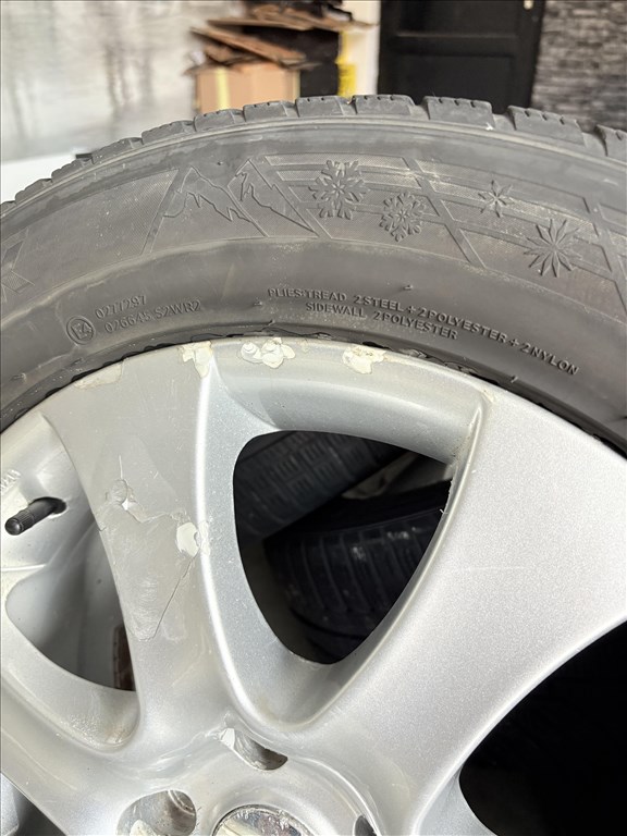  5x112 lyukosztású 17" DBV alufelni 5. kép