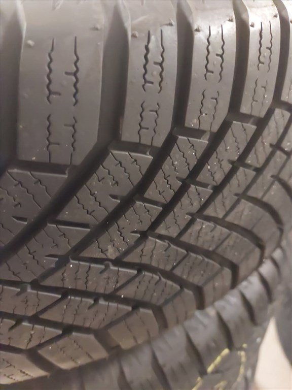  5x112 lyukosztású 17" újszerű Dezent alufelni, rajta 125/60 újszerű Yokohama téli gumi gumi  3. kép