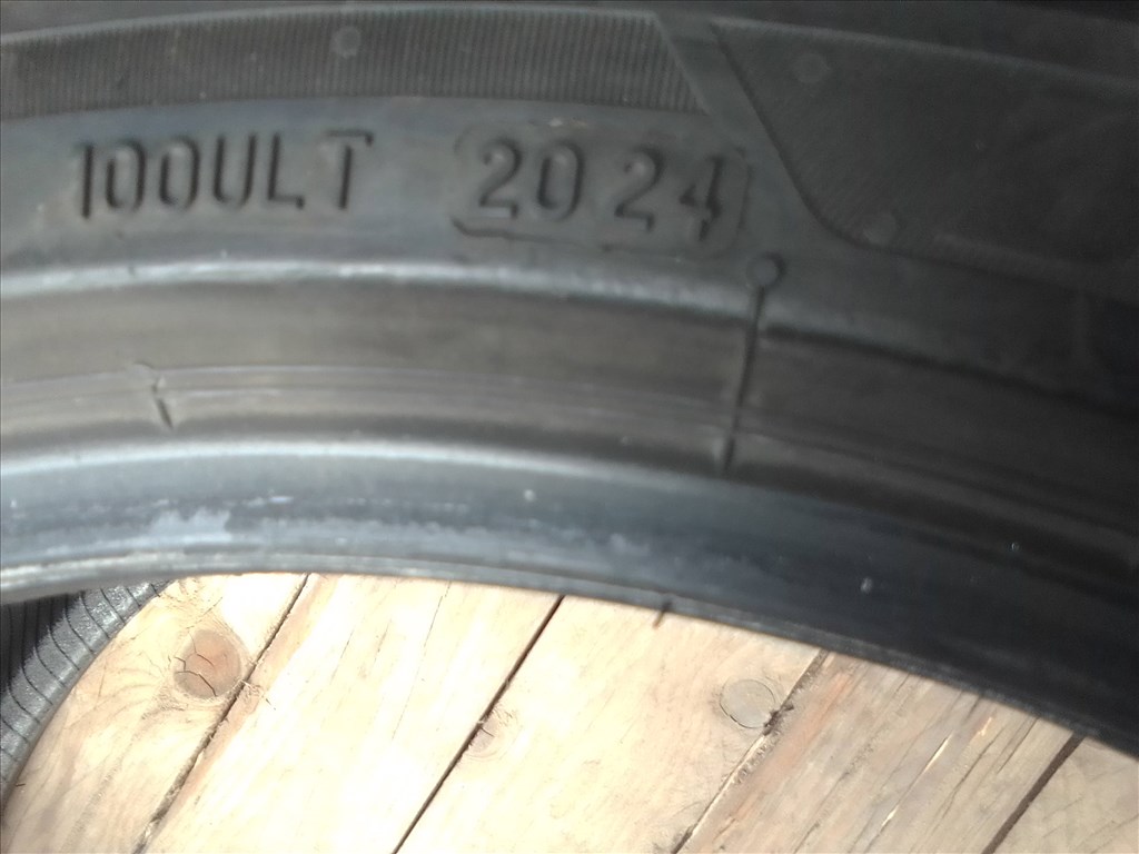  225/40R18 Bridgestone Blizzak6 téli gumi 2024-es  4. kép