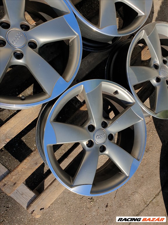 18" 5x112 Audi A3 3. kép