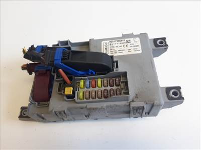 Ford Ka  biztosítéktábla utastér 00517935210
