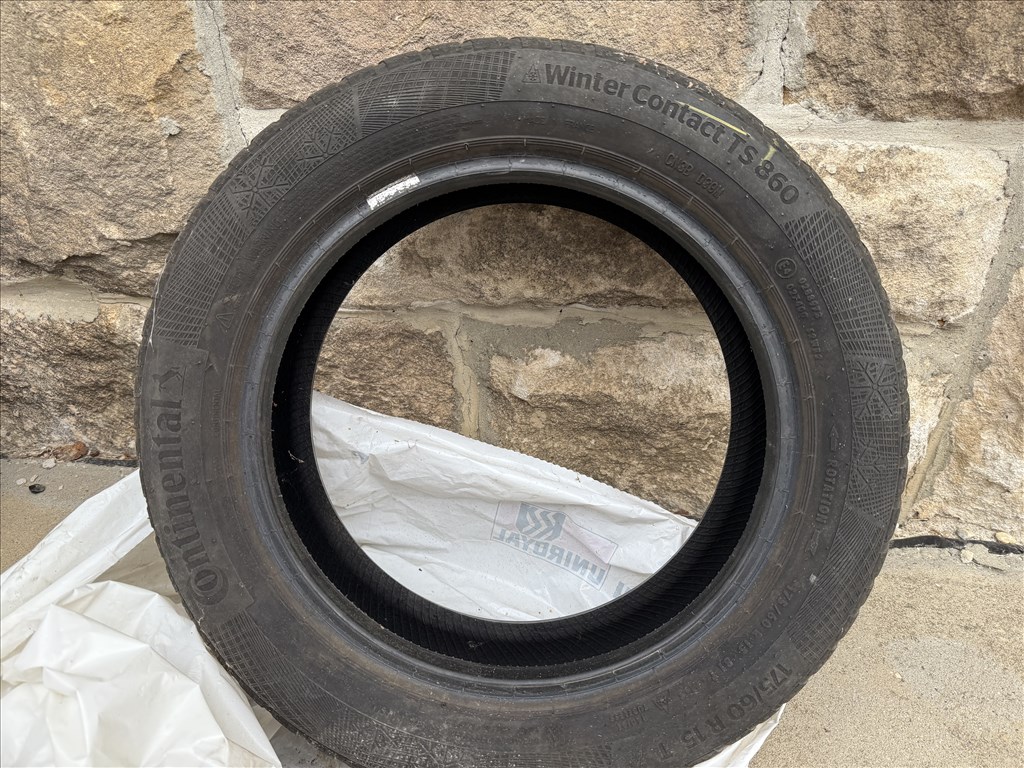 175/60 R15 Continental TS860P 1db téli 175/6015" használt Continental téli gumi gumi 1. kép