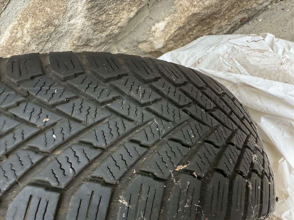 175/60 R15 Continental TS860P 1db téli 175/6015" használt Continental téli gumi gumi 7. kép