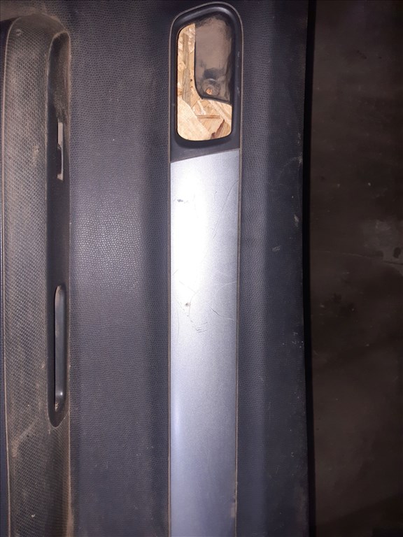 Suzuki Swift III 04-10 Jobb Elsõ Ajtókárpit 83713-63J0 2. kép