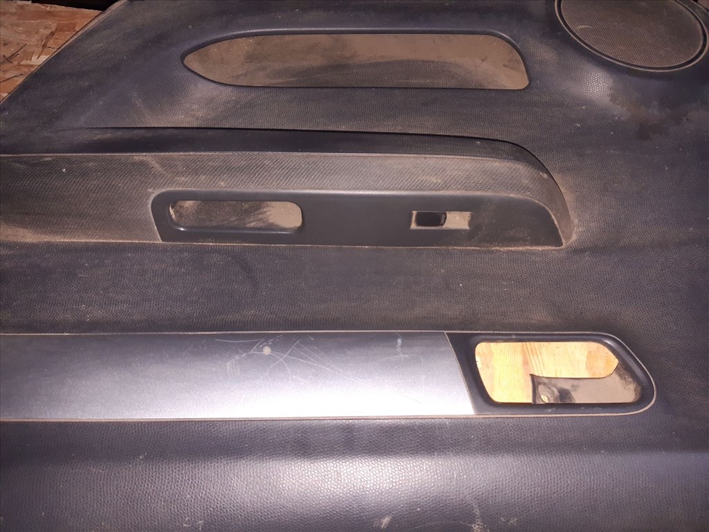 Suzuki Swift III 04-10 Jobb Elsõ Ajtókárpit 83713-63J0 3. kép