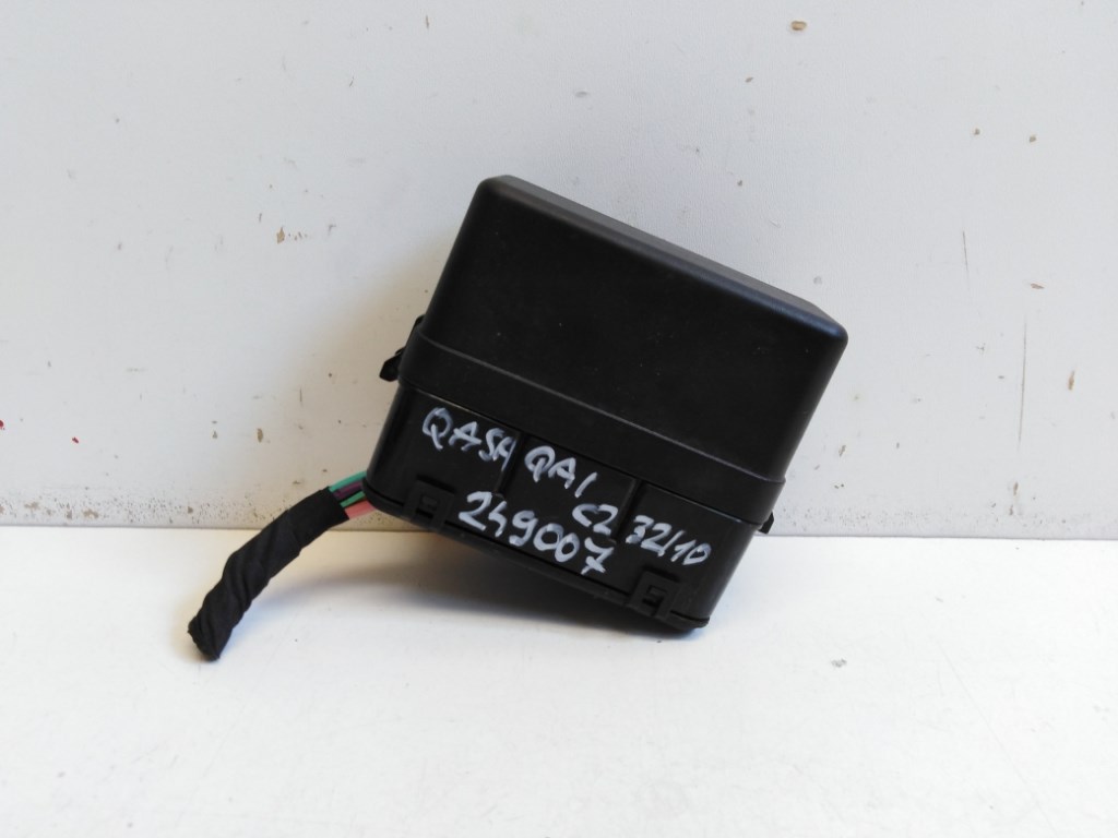 Nissan Qashqai (J11) biztosítéktábla motortér 24382AD100 1. kép