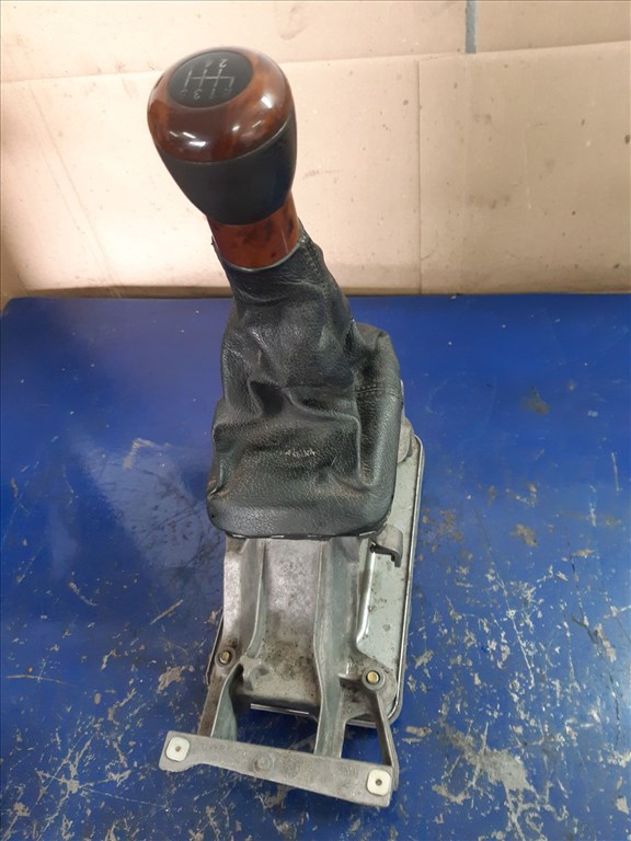 Seat Alhambra II Váltó Kulissza 1. kép