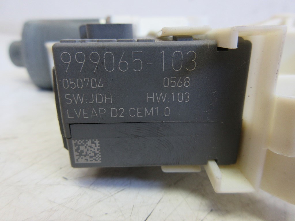 Peugeot 407 bal hátsó ablakemelõ motor 0130822201 3. kép