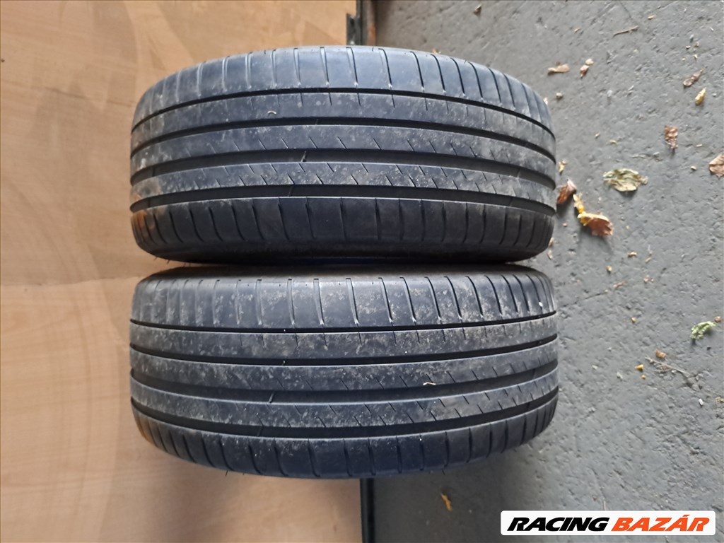 2db 235/45 R18 Michelin Pilot Sport 4 (peremvédős) Nyári gumi eladó! (Zajcsökkentő betéttel)  1. kép