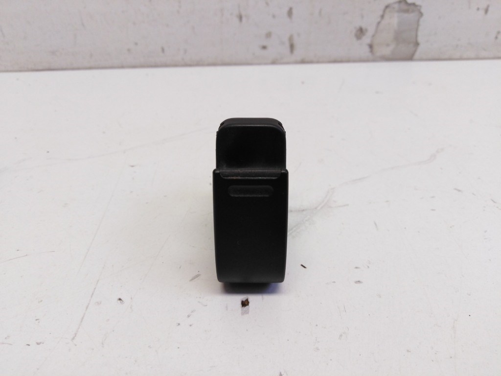 Toyota Aygo (AB10) jobb elsõ ablakemelõ kapcsoló 848100H010 1. kép