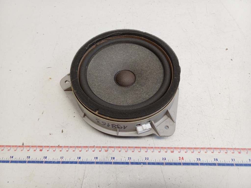 Toyota Rav 4 (XA20) bal elsõ hangszóró 8616042070 1. kép