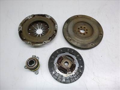 Toyota Verso-S  kuplungszett