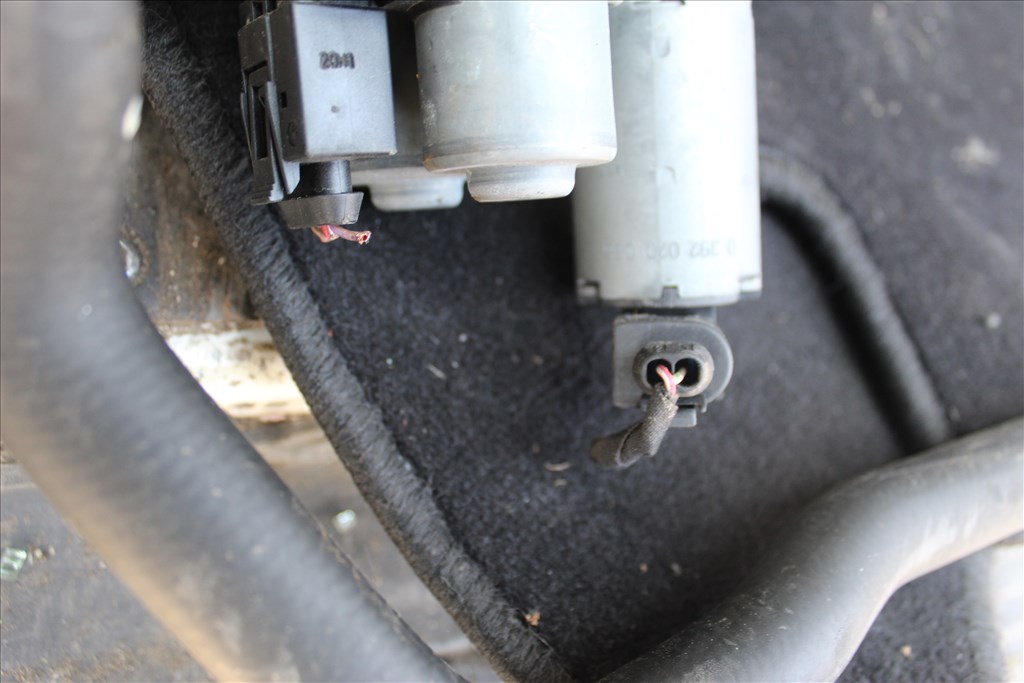 Mercedes S 320 W220, W215 Fűtéscsap  0392020066 1. kép