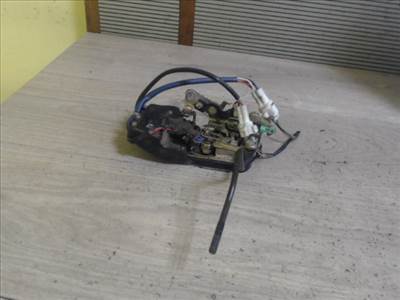 SUZUKI SWIFT 96-05 Bal első ajtó zárszerkezet központi záras