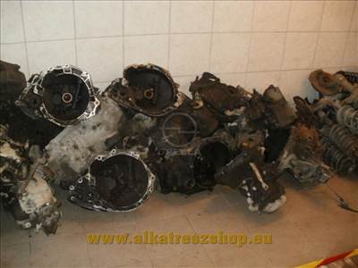 Opel Astra F.Kadett E. Corsa A.B.Váltó Benzines F10 tip.