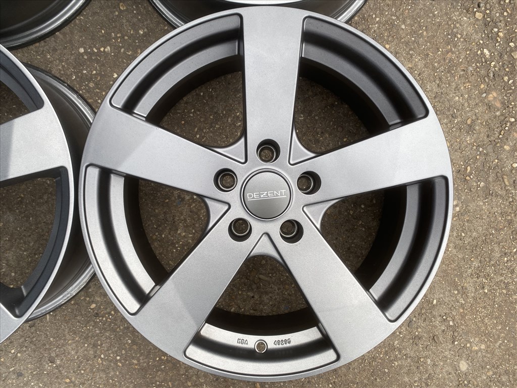 4db Dezent 17" VW - Audi - Mercedes-Benz alufelni. (4138) 2. kép