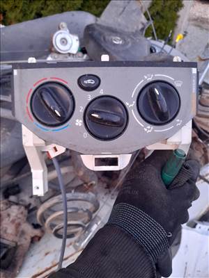 Renault trafic fűtés állító kapcsoló 