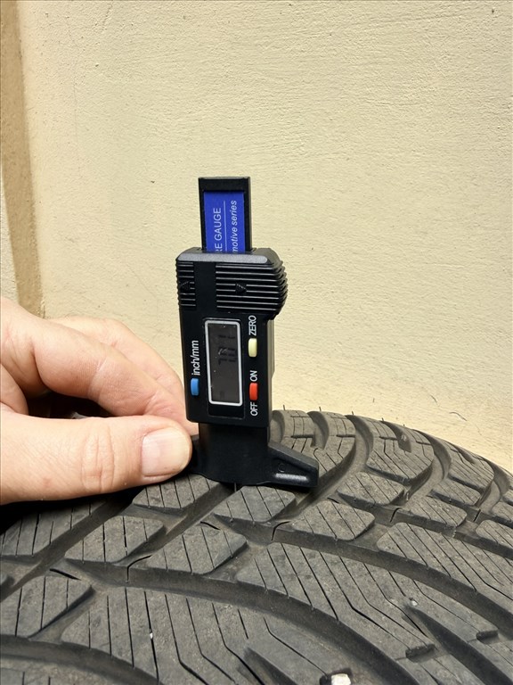 Gyári Audi 17” téli szett eladó – felni + gumi 14. kép