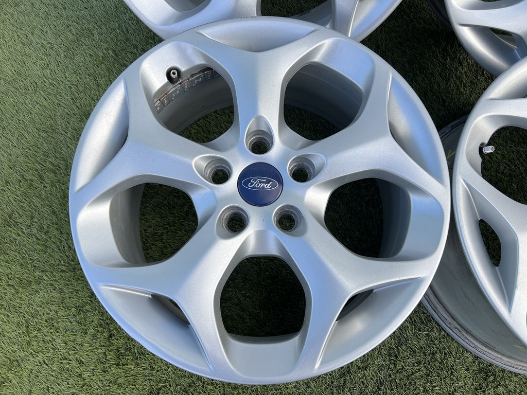 5x108 16" Ford gyári alufelni 7Jx16h2 ET50 3. kép