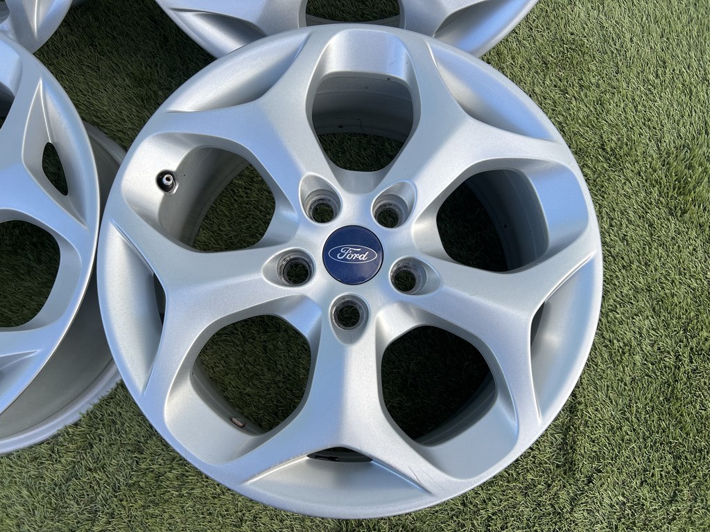 5x108 16" Ford gyári alufelni 7Jx16h2 ET50 4. kép