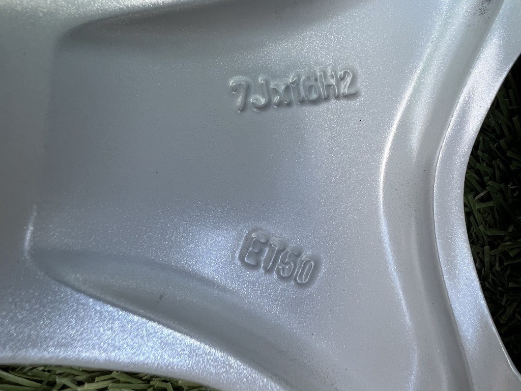 5x108 16" Ford gyári alufelni 7Jx16h2 ET50 7. kép