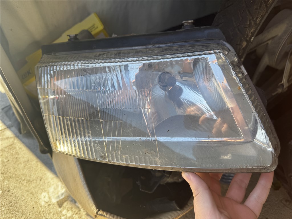 Volkswagen Passat B5 1.6 fényszóró  2. kép