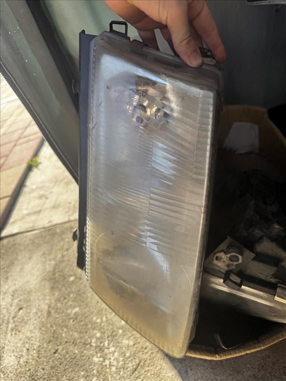 Volkswagen Passat B5 1.6 fényszóró  3. kép