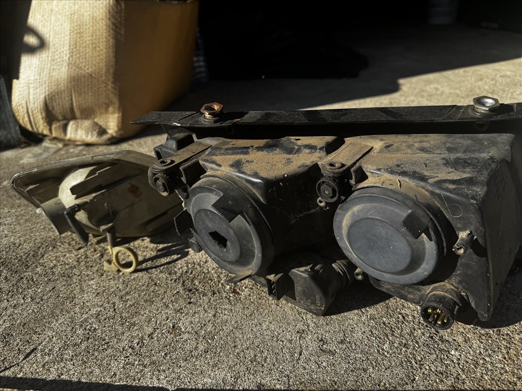 Volkswagen Passat B5 1.6 fényszóró  4. kép