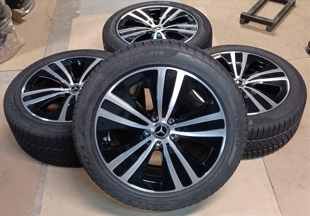 Mercedes W295 Eqe 5x112 8,5x19 255/45 R19 téli gumikkal 4db 2. kép