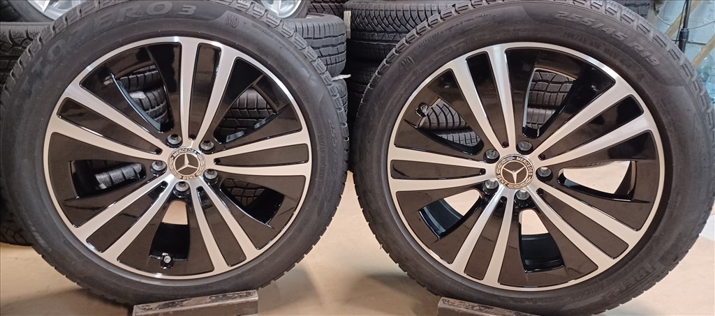 Mercedes W295 Eqe 5x112 8,5x19 255/45 R19 téli gumikkal 4db 5. kép