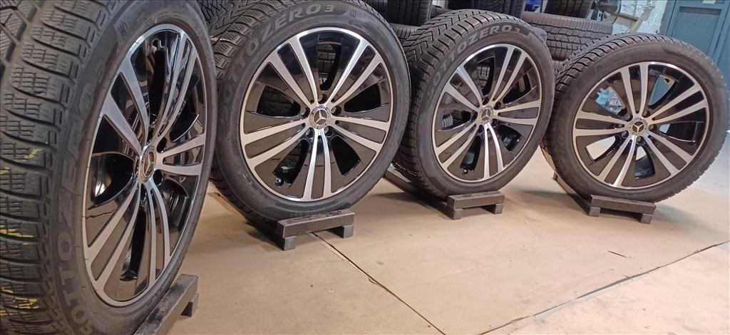 Mercedes W295 Eqe 5x112 8,5x19 255/45 R19 téli gumikkal 4db 6. kép