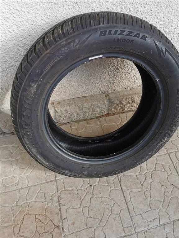  Toyota 17" 215/60 újszerű Bridgestone Blizzak téligumi 1db 2. kép