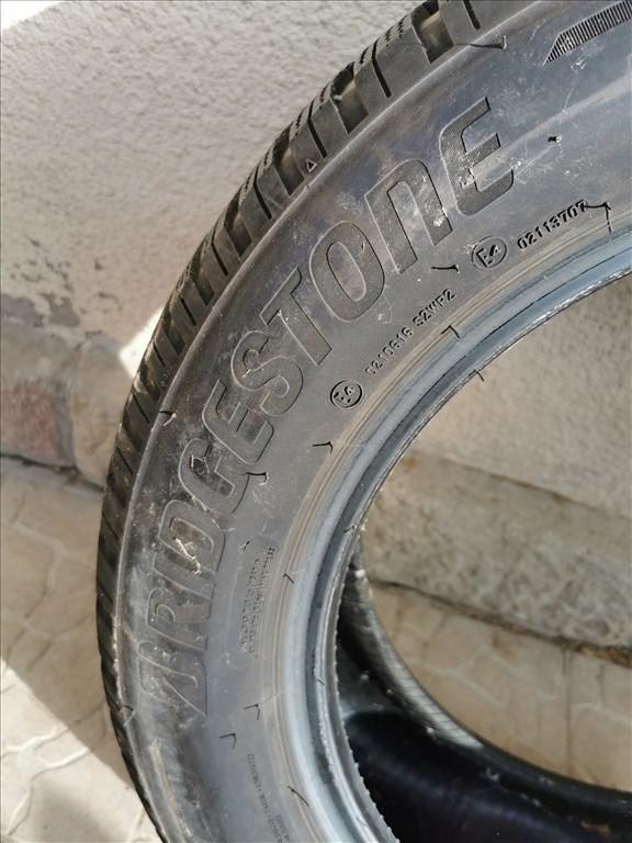  Toyota 17" 215/60 újszerű Bridgestone Blizzak téligumi 1db 5. kép